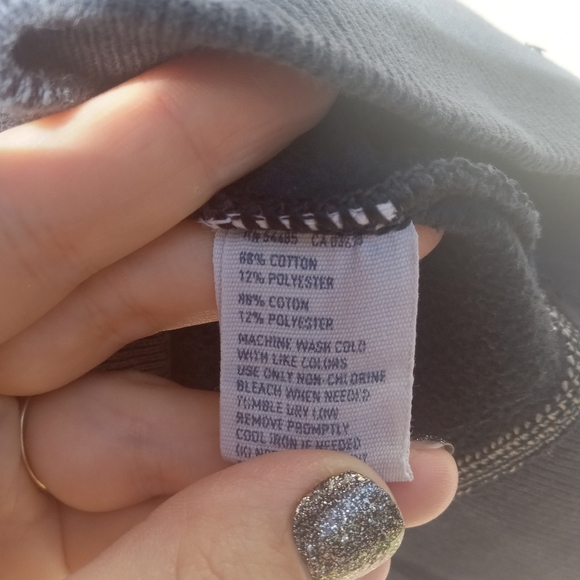 American Eagle Men's Navy Blue Hoodie Yellow Lettering Size Small Spell Out - Picture 5 of 8